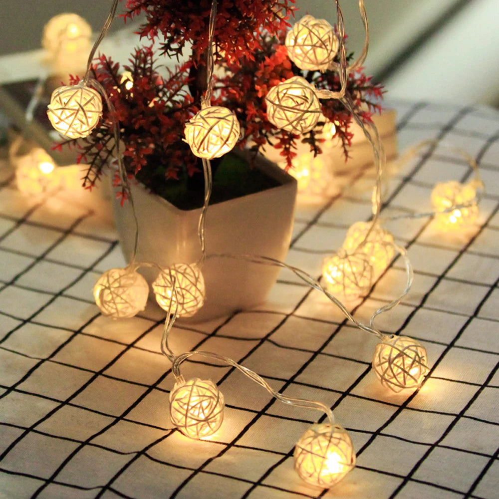 Brangdy 20 Rattan Balls LED String Lights, Battery-Operated Garland, Cotton Ball Light Chain, Guirlande Lumineuse, Holiday Christmas Ball Decorations