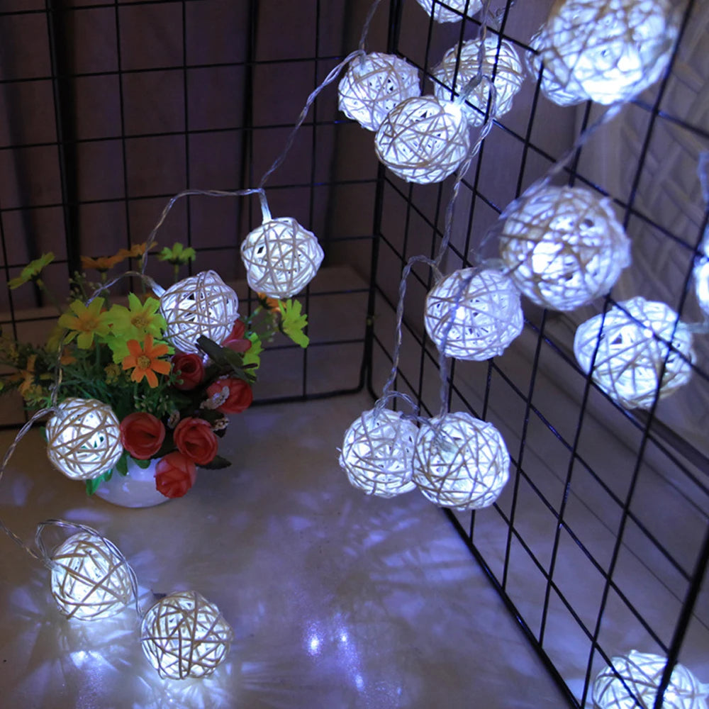 Brangdy 20 Rattan Balls LED String Lights, Battery-Operated Garland, Cotton Ball Light Chain, Guirlande Lumineuse, Holiday Christmas Ball Decorations